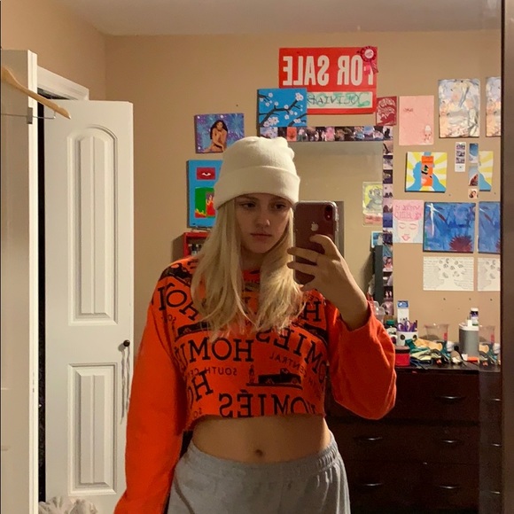 Homies Cropped Sweater - Picture 4 of 4